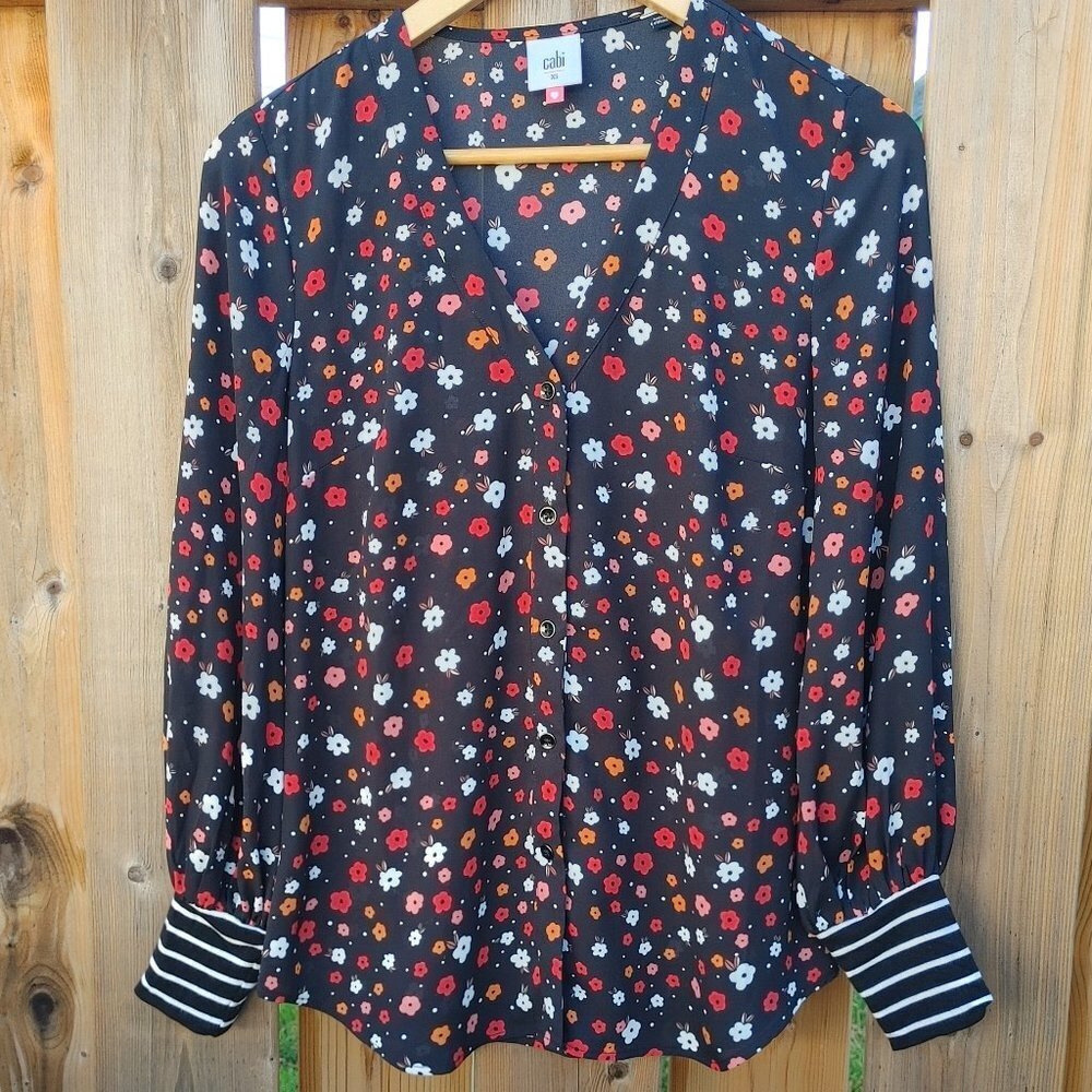 Lovely CABI Floral Blouse Women's XL Deep V neck Striped Cuffs